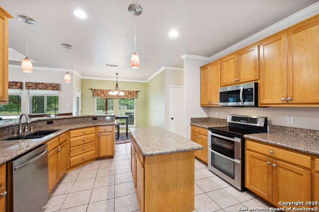 Image 6 of 24 For 460 Shayla Lane