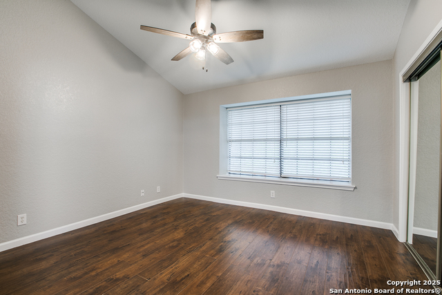 Image 8 of 12 For 11815 Vance Jackson  606