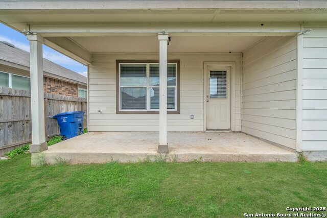 Listing photo id 44 for 2606 Yaupon Ranch