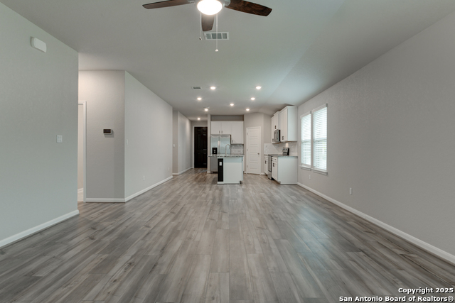 Listing photo id 11 for 3008 Sonoma