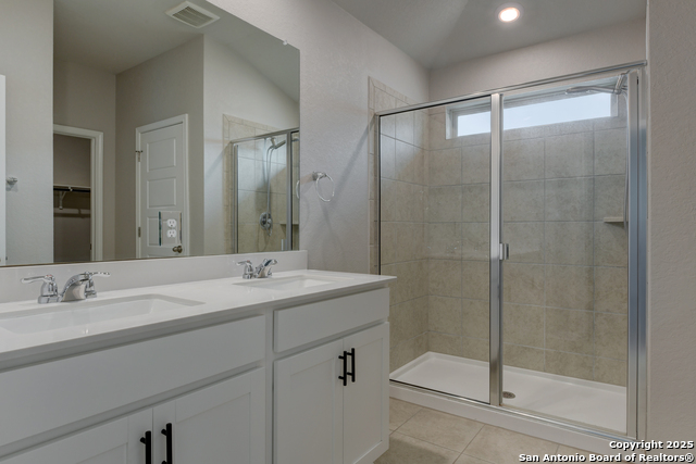 Listing photo id 26 for 3008 Sonoma