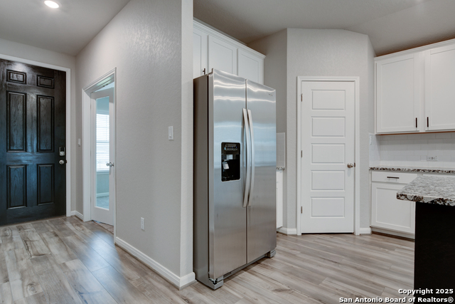 Listing photo id 7 for 3008 Sonoma