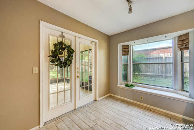 Image 14 of 25 For 8706 Collingwood
