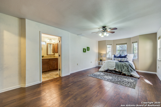 Image 15 of 25 For 8706 Collingwood