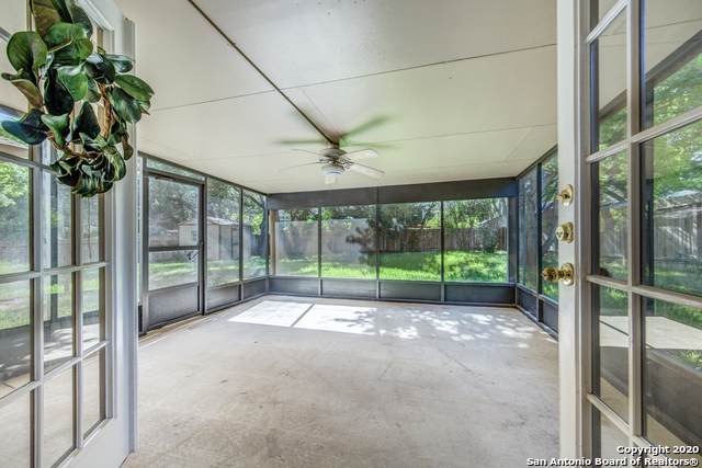 Image 22 of 25 For 8706 Collingwood