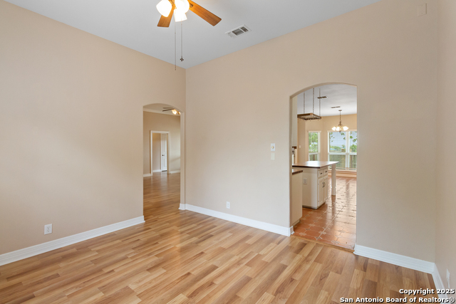 Image 14 of 41 For 29303 Sumpter Dr