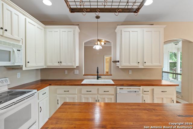 Image 8 of 41 For 29303 Sumpter Dr
