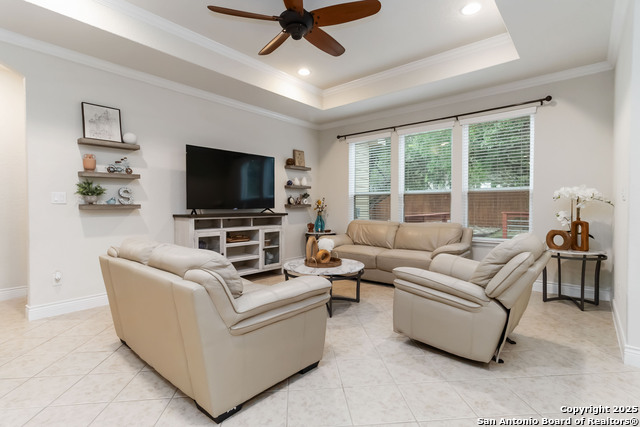 Image 8 of 23 For 10719 Serrento