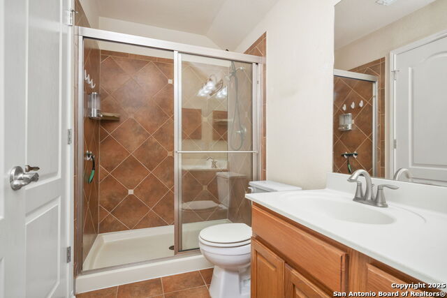 Listing photo id 28 for 5803 Sugarberry