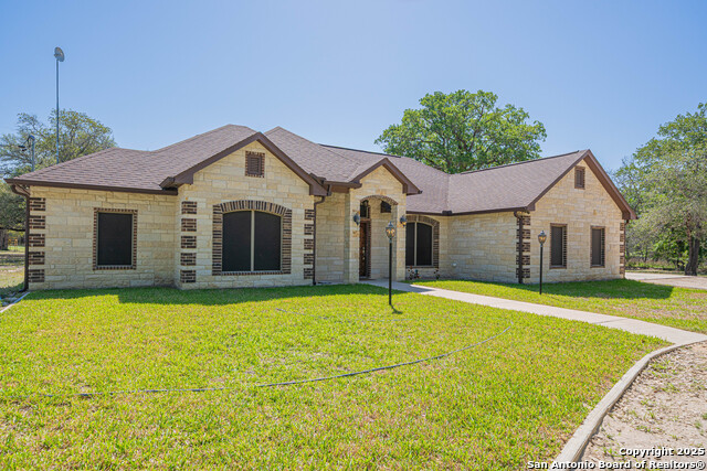 Details for 140 Buttermilk Circle, Floresville, TX 78114