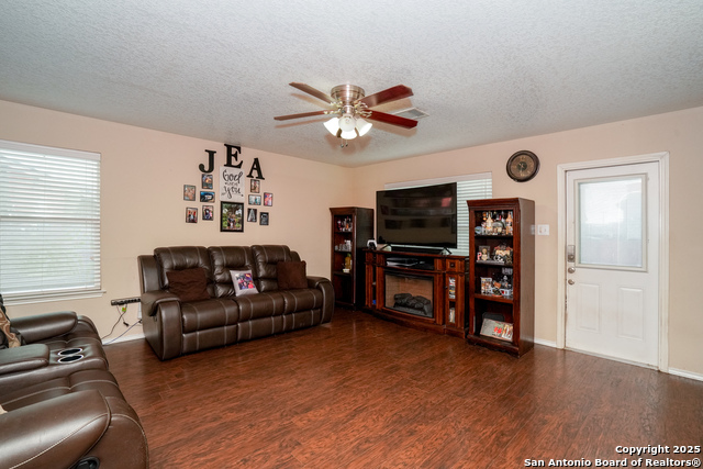 Image 12 of 33 For 11210 Star Vista