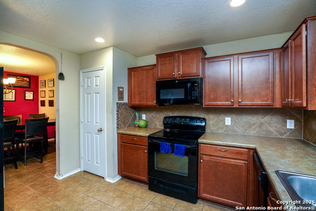 Image 9 of 33 For 11210 Star Vista