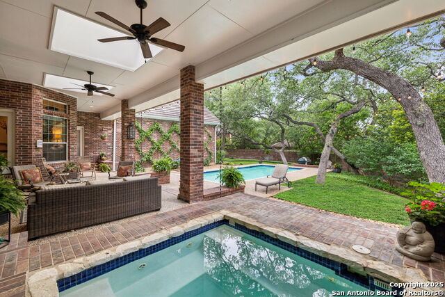 Listing photo id 0 for 11822 Elmscourt