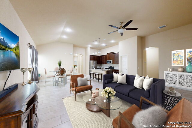 Listing photo id 24 for 9619 Rousseau