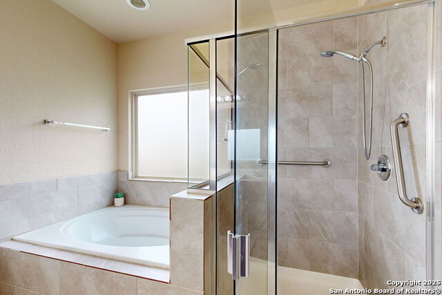 Listing photo id 28 for 9619 Rousseau