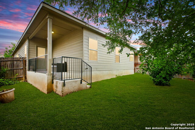 Listing photo id 34 for 9619 Rousseau