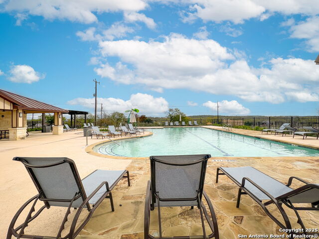 Listing photo id 39 for 9619 Rousseau