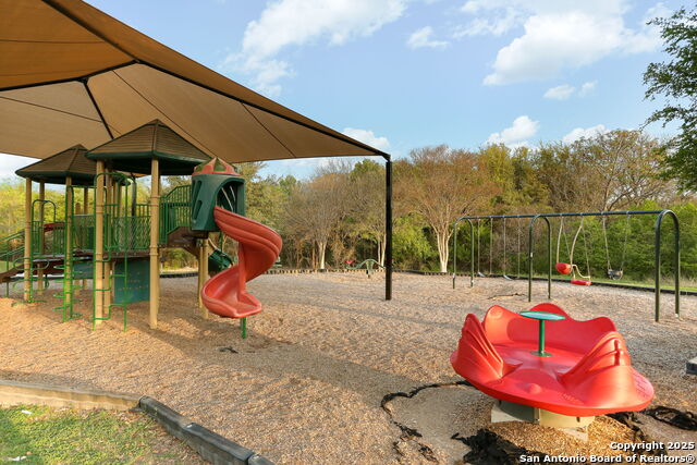 Listing photo id 47 for 9619 Rousseau