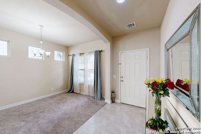 Listing photo id 6 for 9619 Rousseau
