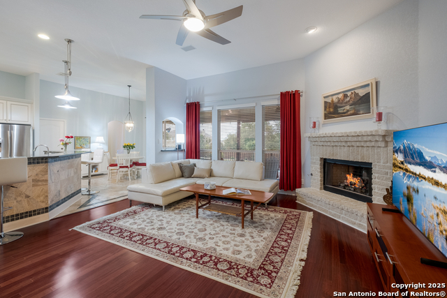 Image 15 of 47 For 1427 Clementson Dr