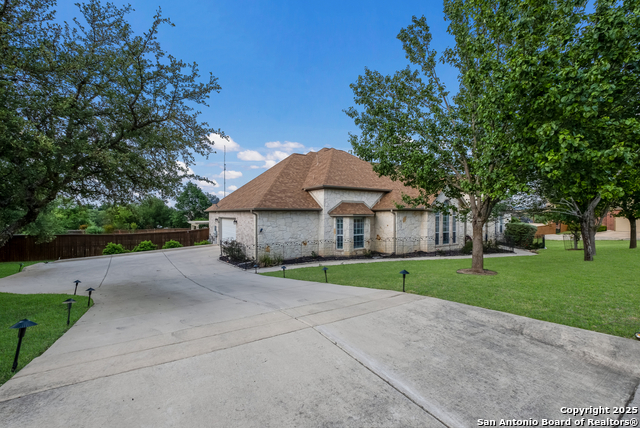 Image 5 of 47 For 1427 Clementson Dr