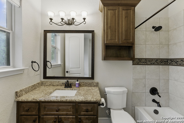 Image 32 of 49 For 2350 Geneseo Oaks