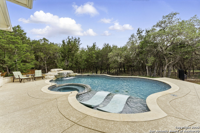 Image 40 of 49 For 2350 Geneseo Oaks