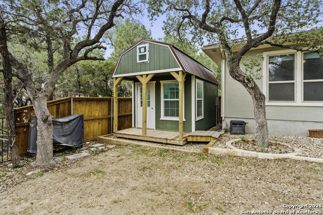 Image 46 of 49 For 2350 Geneseo Oaks