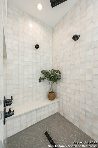 Listing photo id 9 for 23119 Norfolk Canyon