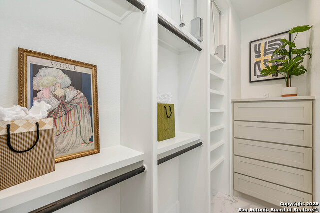 Listing photo id 12 for 23119 Norfolk Canyon