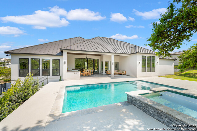 Listing photo id 13 for 23119 Norfolk Canyon