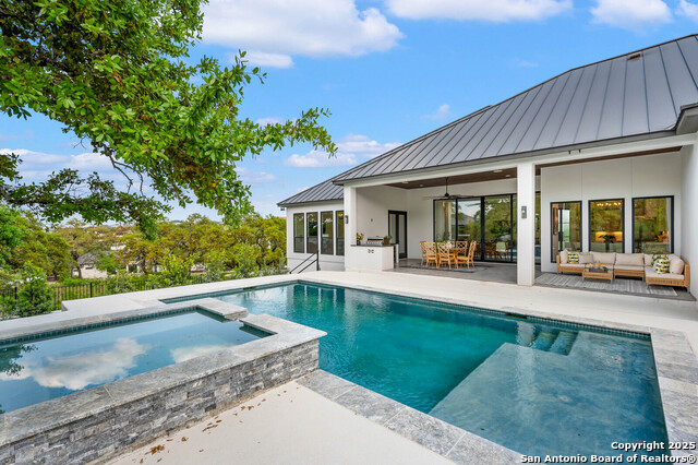 Listing photo id 14 for 23119 Norfolk Canyon