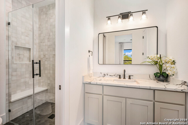Listing photo id 24 for 23119 Norfolk Canyon