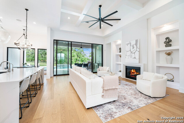 Listing photo id 1 for 23119 Norfolk Canyon