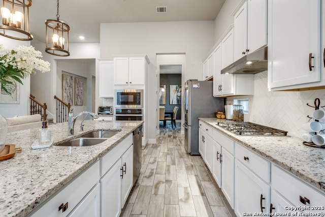 Image 14 of 29 For 108 Tiltwood Ct