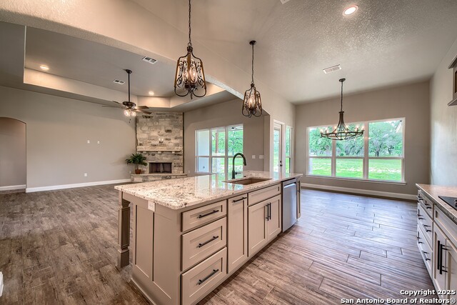Listing photo id 10 for 104 Hondo Ridge