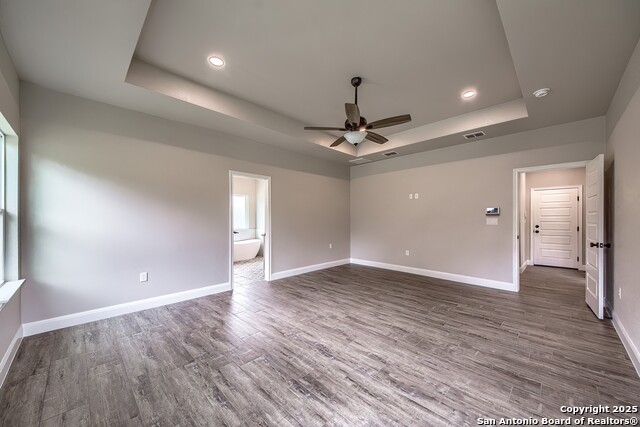 Listing photo id 14 for 104 Hondo Ridge
