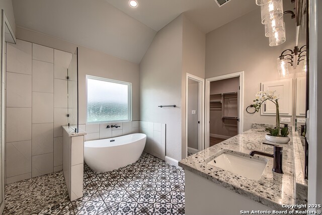 Listing photo id 15 for 104 Hondo Ridge