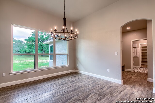 Listing photo id 23 for 104 Hondo Ridge