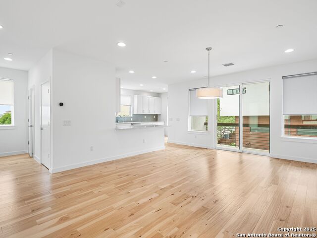 Image 9 of 47 For 102 Tendick  906