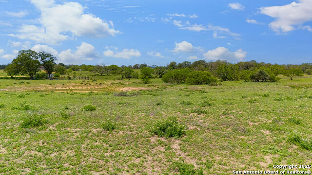 Listing photo id 16 for 230 Clear Lake