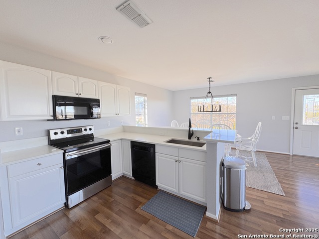 Listing photo id 11 for 726 Barbara Drive
