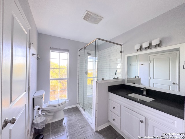 Listing photo id 19 for 726 Barbara Drive