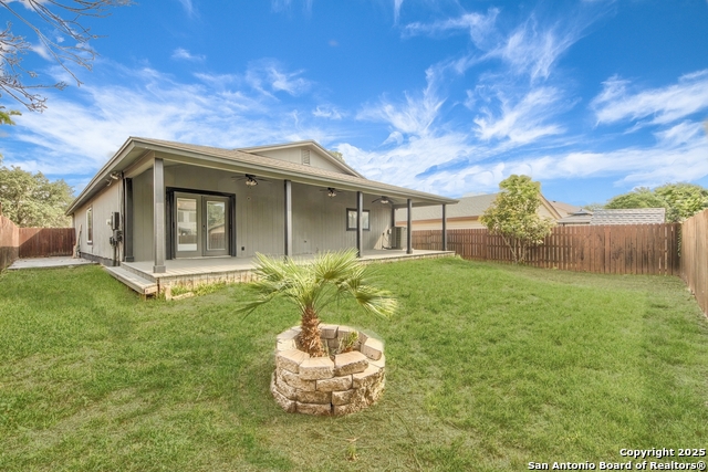 Listing photo id 23 for 9038 Koenig