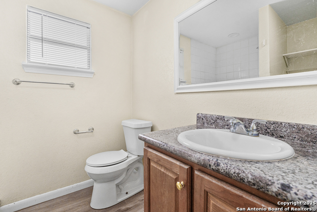 Listing photo id 15 for 1307 11th