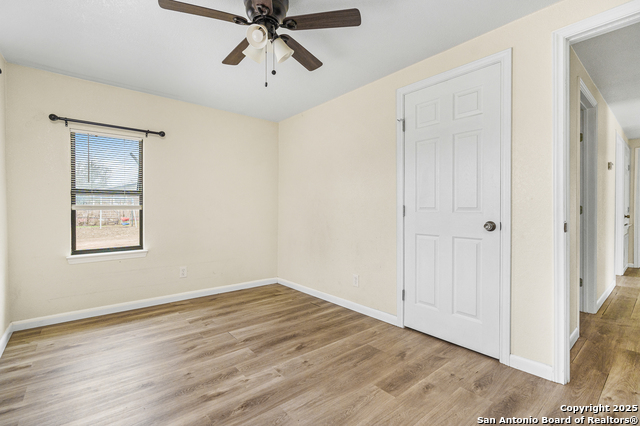 Listing photo id 19 for 1307 11th