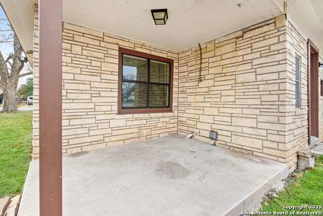 Listing photo id 20 for 1307 11th