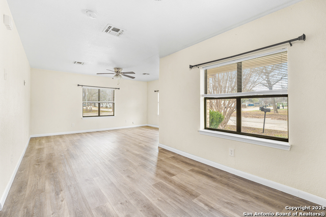 Listing photo id 7 for 1307 11th