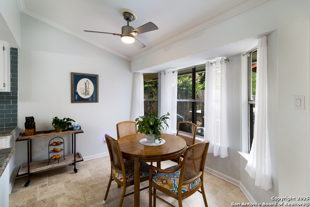 Listing photo id 3 for 8706 Timber Lodge