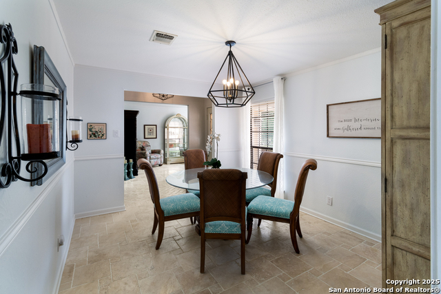 Listing photo id 6 for 8706 Timber Lodge